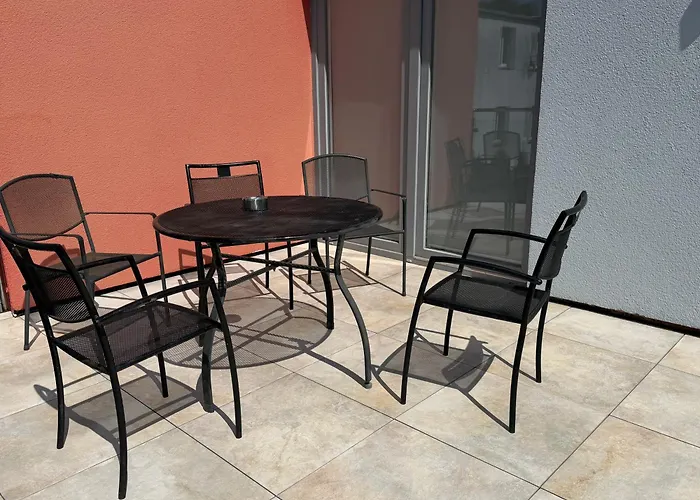 Bela - apartamenty, pokoje z aneksami, parking